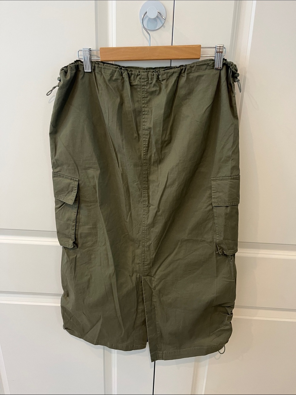 Ultra Flirt womens medium olive green parachute cargo skirt with pockets - Picture 2 of 3